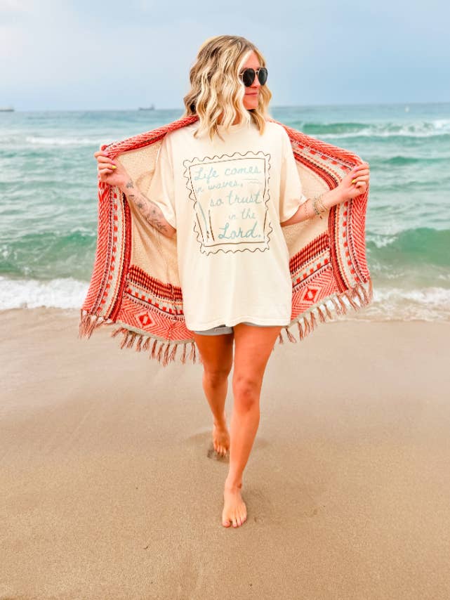 Life comes in waves tee